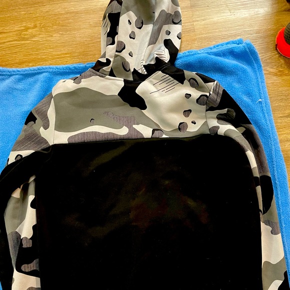 Pullover - Picture 1 of 5